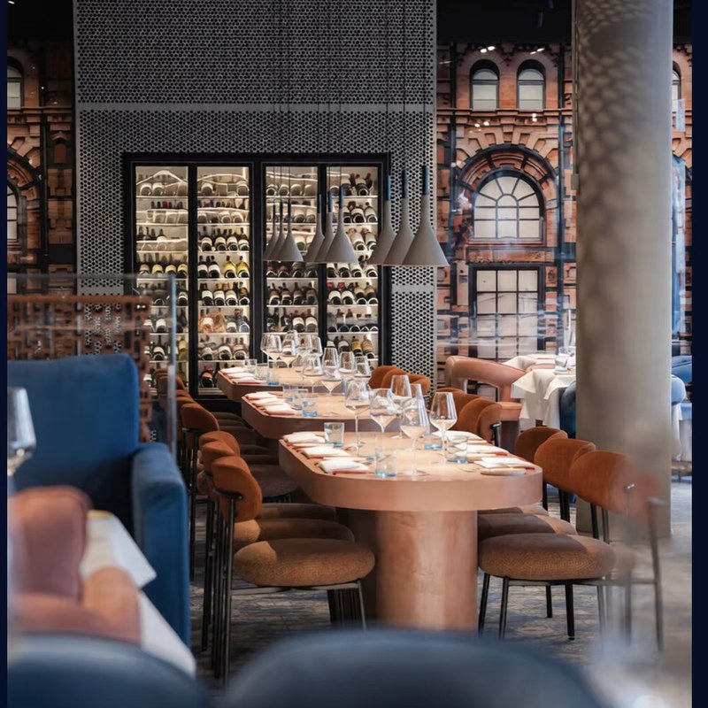 Modern Solid Wood Restaurant Booth Set with Open Back