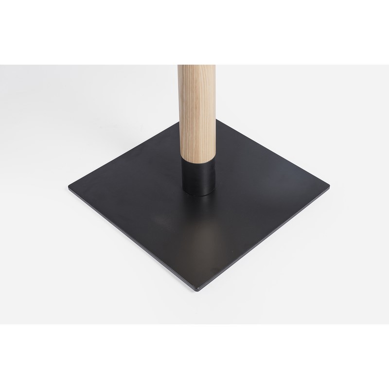 Square black steel base with the ash column and its black collar